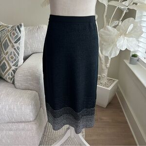 Ming Wang Black And Cream Knit Midi Skirt with Silver Hem Stripe Size XL